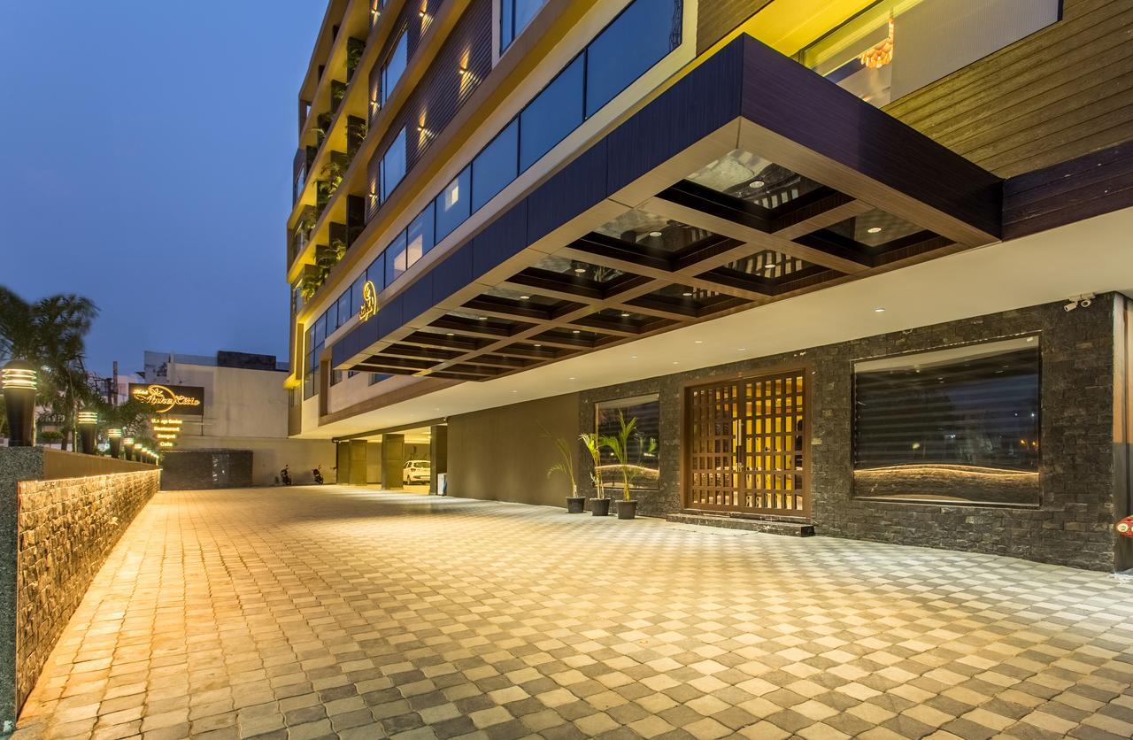 Hotel Abika Elite Удджайн Екстер'єр фото